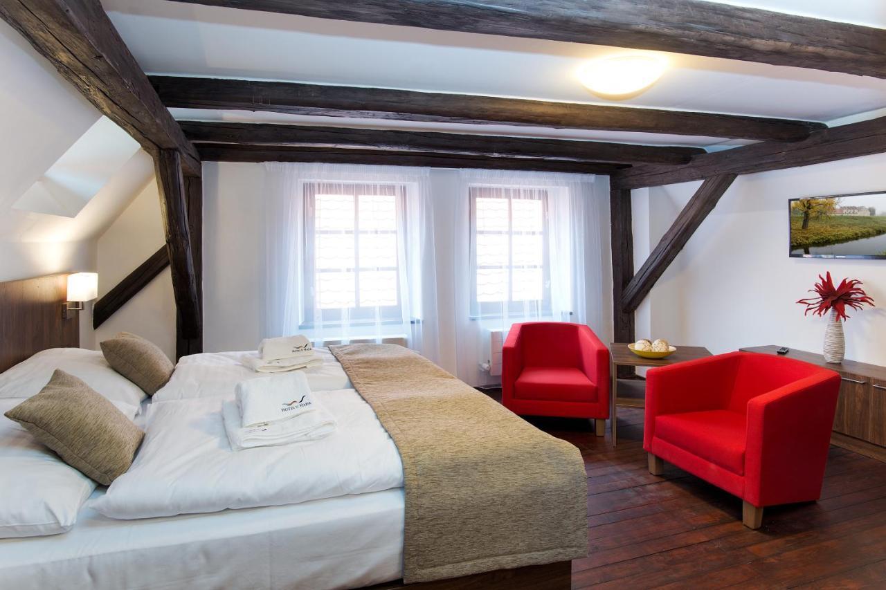 Hotel U Hada Zatec מראה חיצוני תמונה