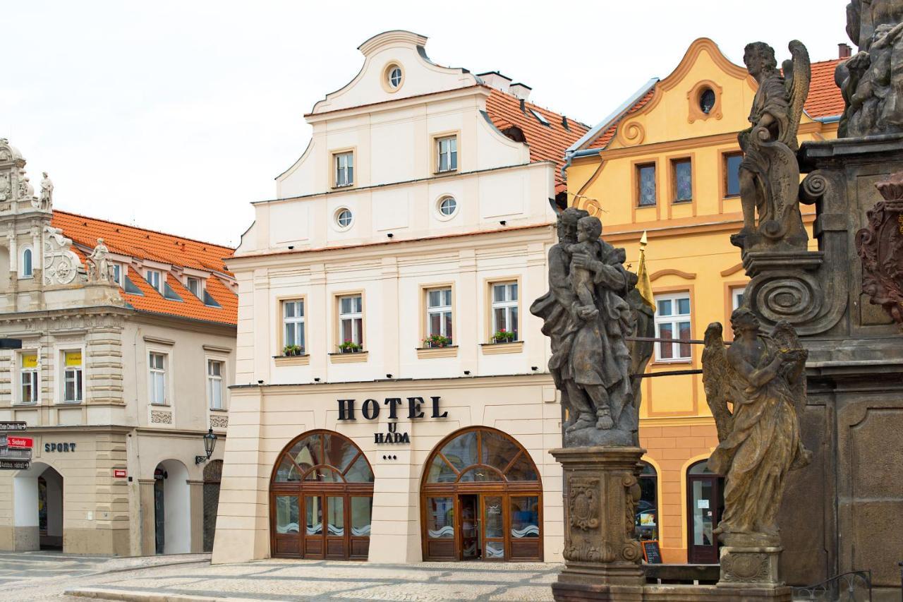 Hotel U Hada Zatec מראה חיצוני תמונה